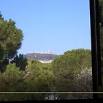 מלון Mom
