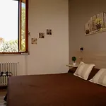 מלון Mom 2*
