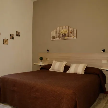 Mom Hotel