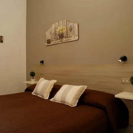 Hotel Mom Asís
