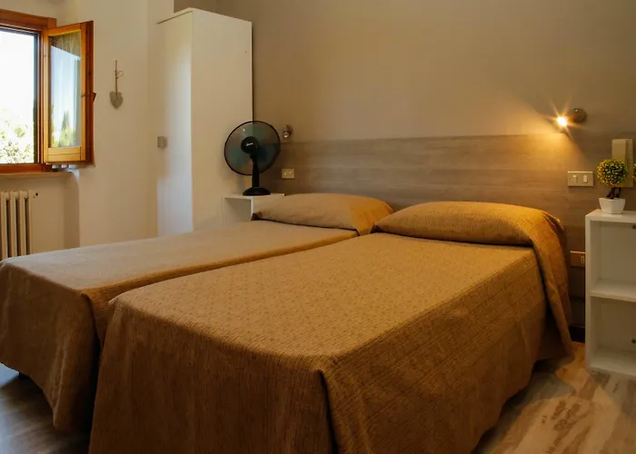 モム 2* アッシジ